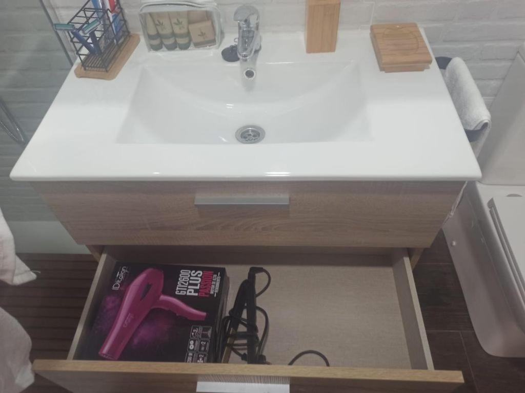 Fantastico Atico Con Terraza, Garaje, Wifi, Con Todo Para Playa, Piscina Y Casa Y No Facturar Maletas! El Portil Ngoại thất bức ảnh